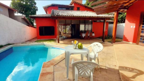 Casa Toscana 4 suítes, piscina e churrasqueira